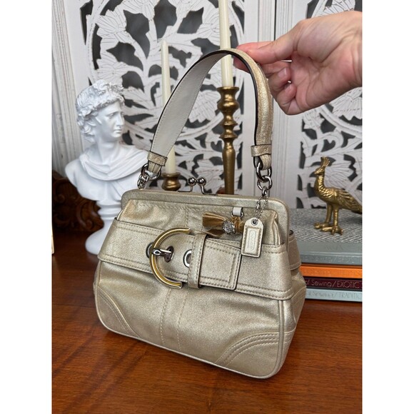 Vintage COACH Soho Metallic Gold Leather Frame Satchel Kisslock Bow Limited 8B27 - Picture 1 of 11